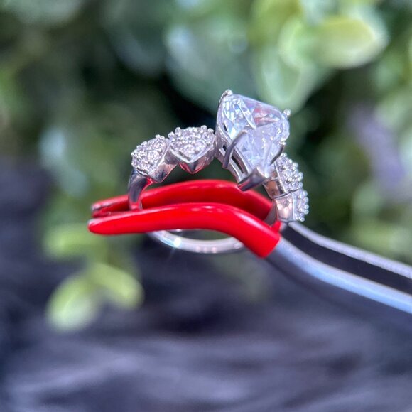 Silver 925 Heart Shaped Cz Ring - Picture 5 of 10